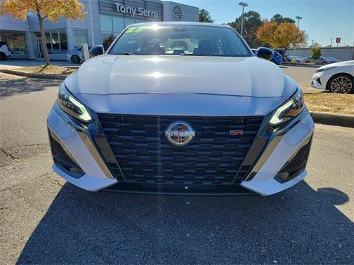 2023 Nissan Altima SR FWD