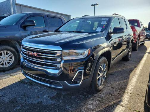 2023 GMC Acadia AWD SLT