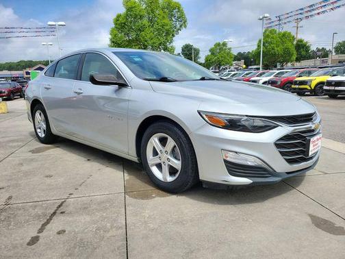 Silver Ice Metallic 2019 Chevrolet Malibu 1LS