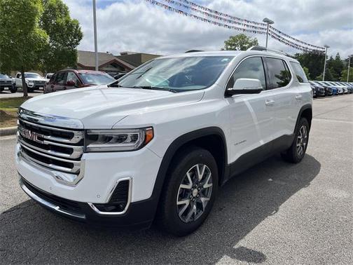 Summit White 2023 GMC Acadia FWD SLT