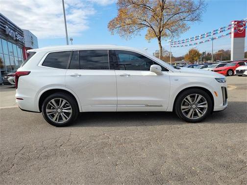 2020 Cadillac XT6 Premium Luxury FWD