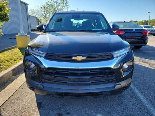 Mosaic Black Metallic 2021 Chevrolet Trailblazer LS