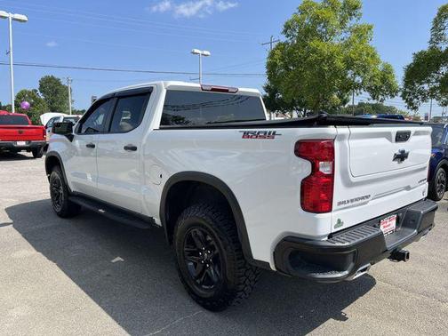 Summit White 2023 Chevrolet Silverado 1500 Custom Trail Boss