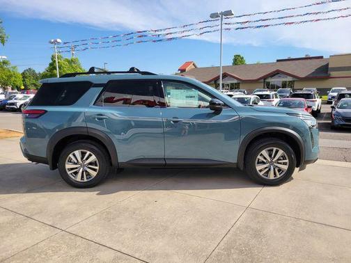 Baltic Teal 2026 Nissan Pathfinder SL