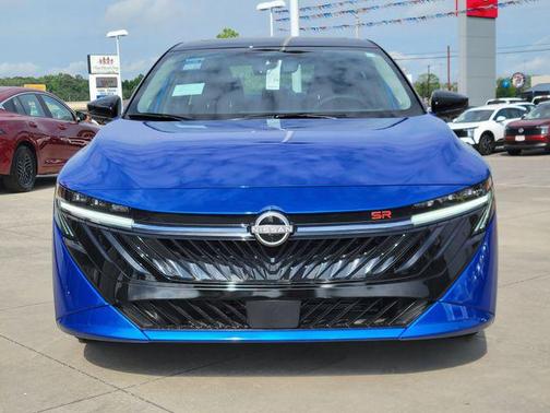Bluestone Pearl/Super Black 2026 Nissan Sentra SR