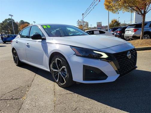 2023 Nissan Altima SR FWD