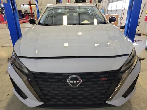 2023 Nissan Altima SR FWD