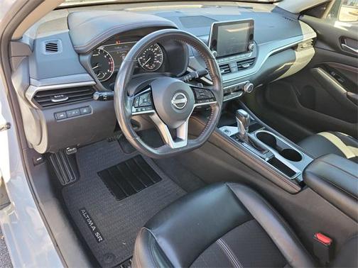 2023 Nissan Altima SR FWD