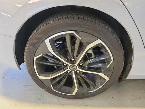 2023 Nissan Altima SR FWD