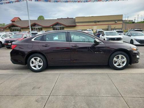 Black Cherry Metallic 2020 Chevrolet Malibu 1LS