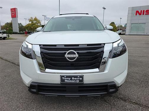 2025 Nissan Pathfinder SV FWD