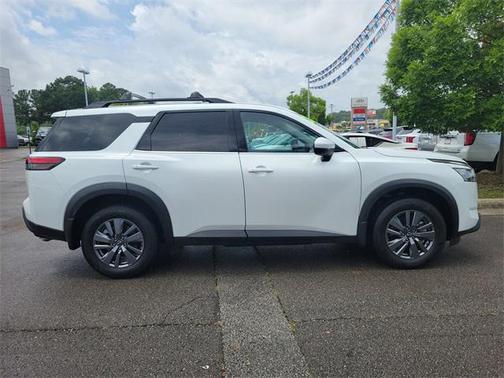 2025 Nissan Pathfinder SV FWD