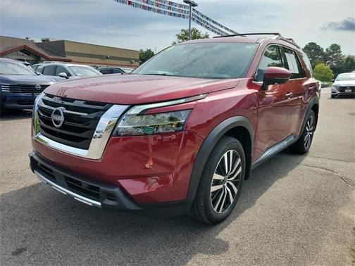 2024 Nissan Pathfinder Platinum 4WD