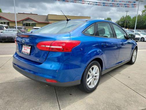 LIGHTNING BLUE 2018 Ford Focus SE
