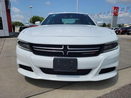 Bright White Clearcoat 2016 Dodge Charger SE