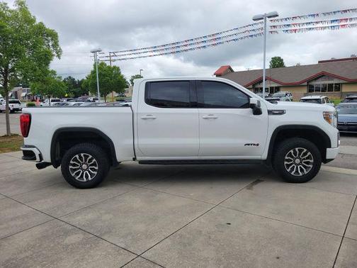 Summit White 2021 GMC Sierra 1500 AT4