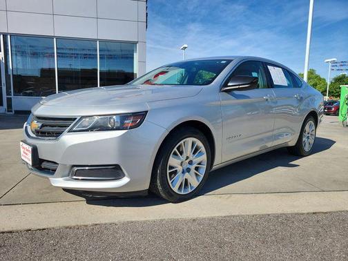 Silver Ice Metallic 2019 Chevrolet Impala 1LS
