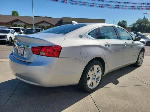 Silver Ice Metallic 2019 Chevrolet Impala 1LS
