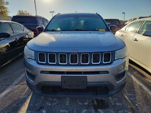 Billet Silver Metallic Clearcoat 2018 Jeep Compass Sport
