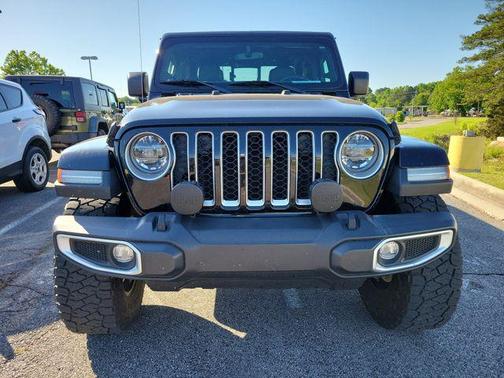 Black Clearcoat 2021 Jeep Gladiator Overland