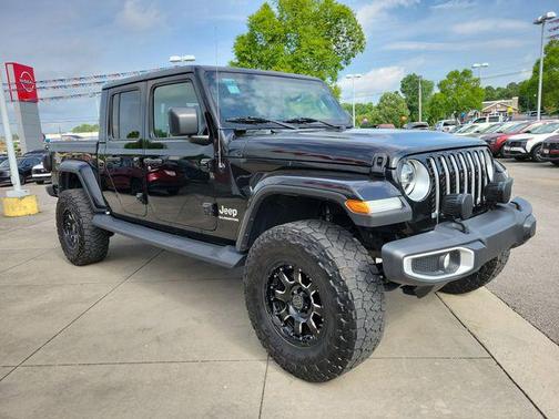 Black Clearcoat 2021 Jeep Gladiator Overland