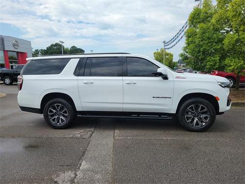 2023 Chevrolet Suburban 4WD Z71