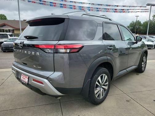 Gun Metallic 2025 Nissan Pathfinder SL 4WD