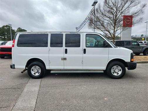 2011 Chevrolet Express 2500 LS