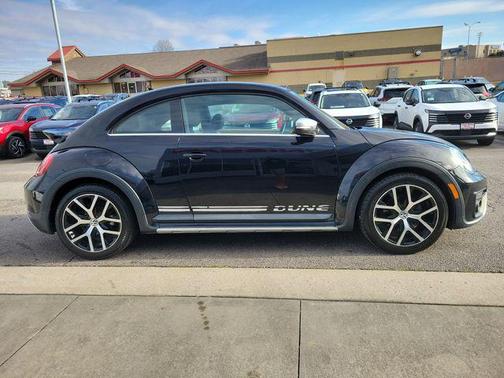 2016 Volkswagen Beetle 1.8T Dune