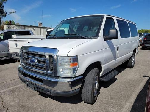 2014 Ford E350 Super Duty XLT