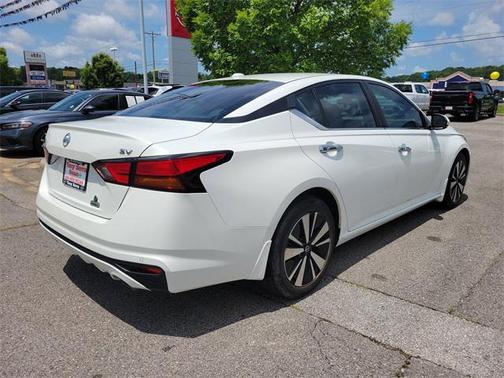 2022 Nissan Altima 2.5 SV