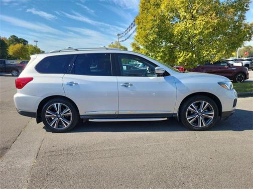 2019 Nissan Pathfinder Platinum