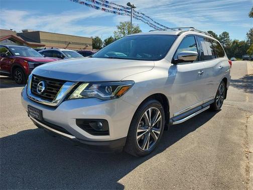 2019 Nissan Pathfinder Platinum