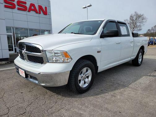 2019 RAM 1500 SLT