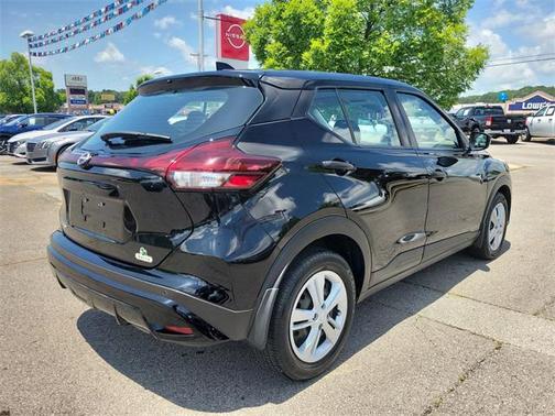 2024 Nissan Kicks S