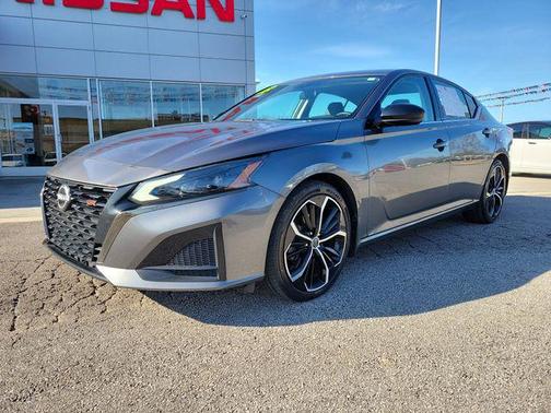 2023 Nissan Altima SR FWD