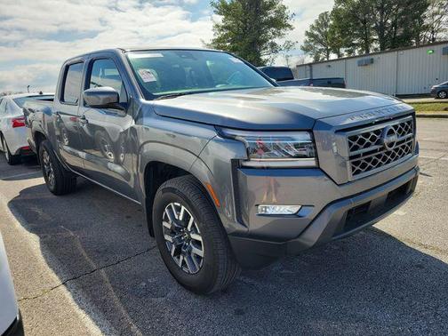 2024 Nissan Frontier SL