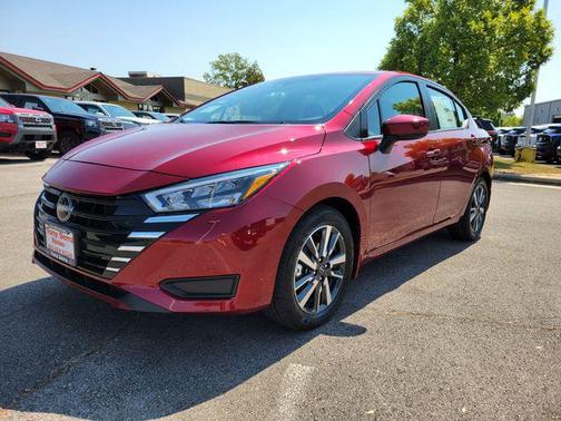 Scarlet Ember Tintcoat 2025 Nissan Versa 1.6 SV