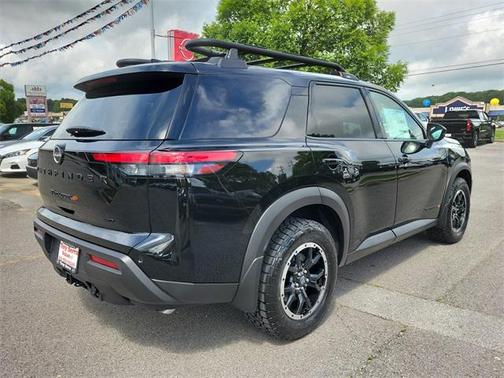 2025 Nissan Pathfinder Rock Creek 4WD