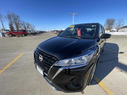 2023 Nissan Kicks S