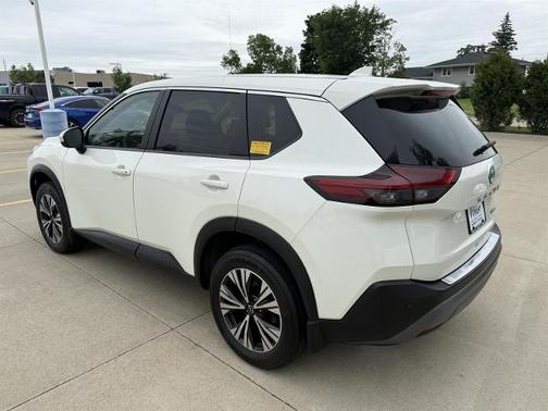 White 2023 Nissan Rogue SV
