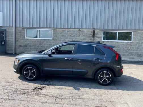 2023 Kia Niro EX