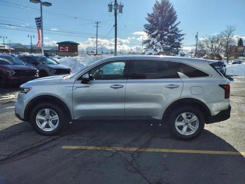 2022 Kia Sorento LX