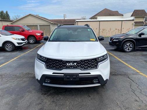 Glacial White Pearl 2023 Kia Sorento X-Line EX