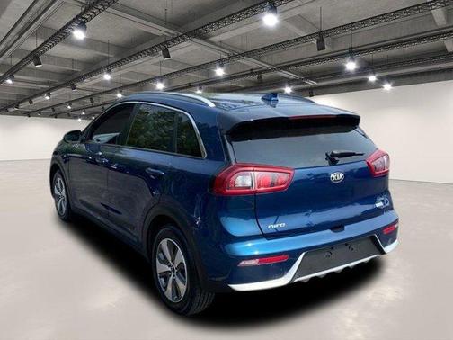 2017 Kia Niro LX