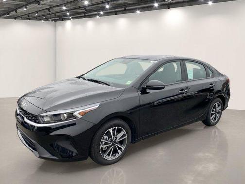 Black 2024 Kia Forte LXS