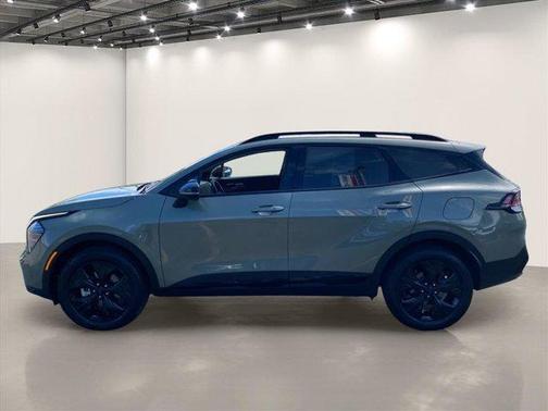 Jungle Green 2025 Kia Sportage X-Line
