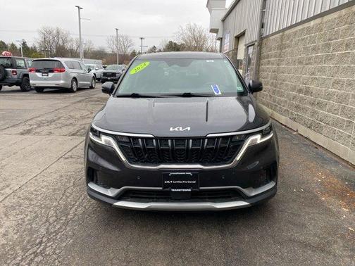2024 Kia Carnival EX