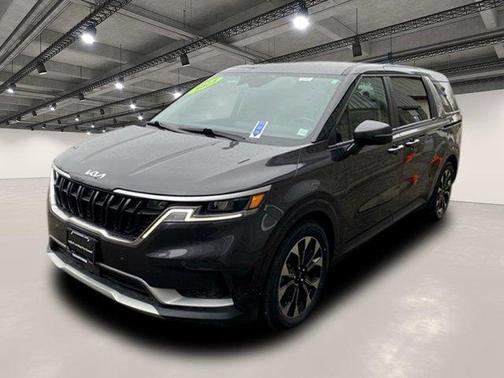2024 Kia Carnival EX