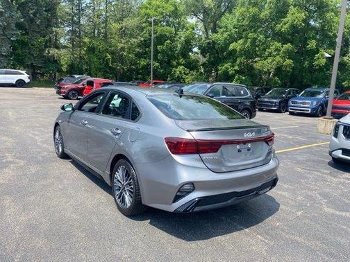 2022 Kia Forte GT-Line